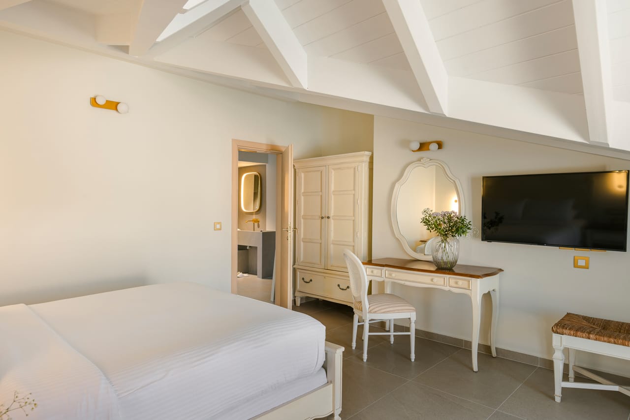 a room with a bed and a table