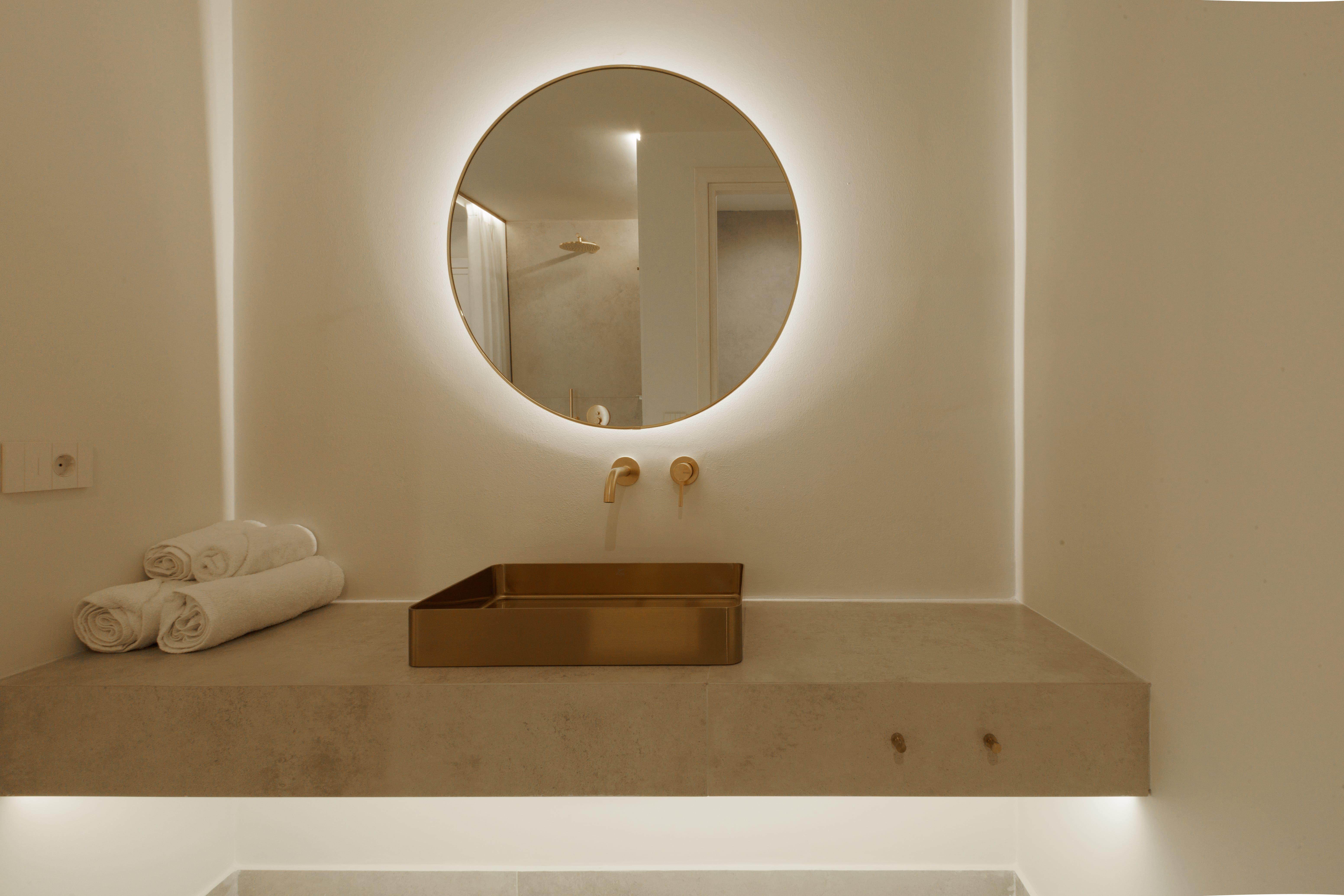 thealley_room102_09