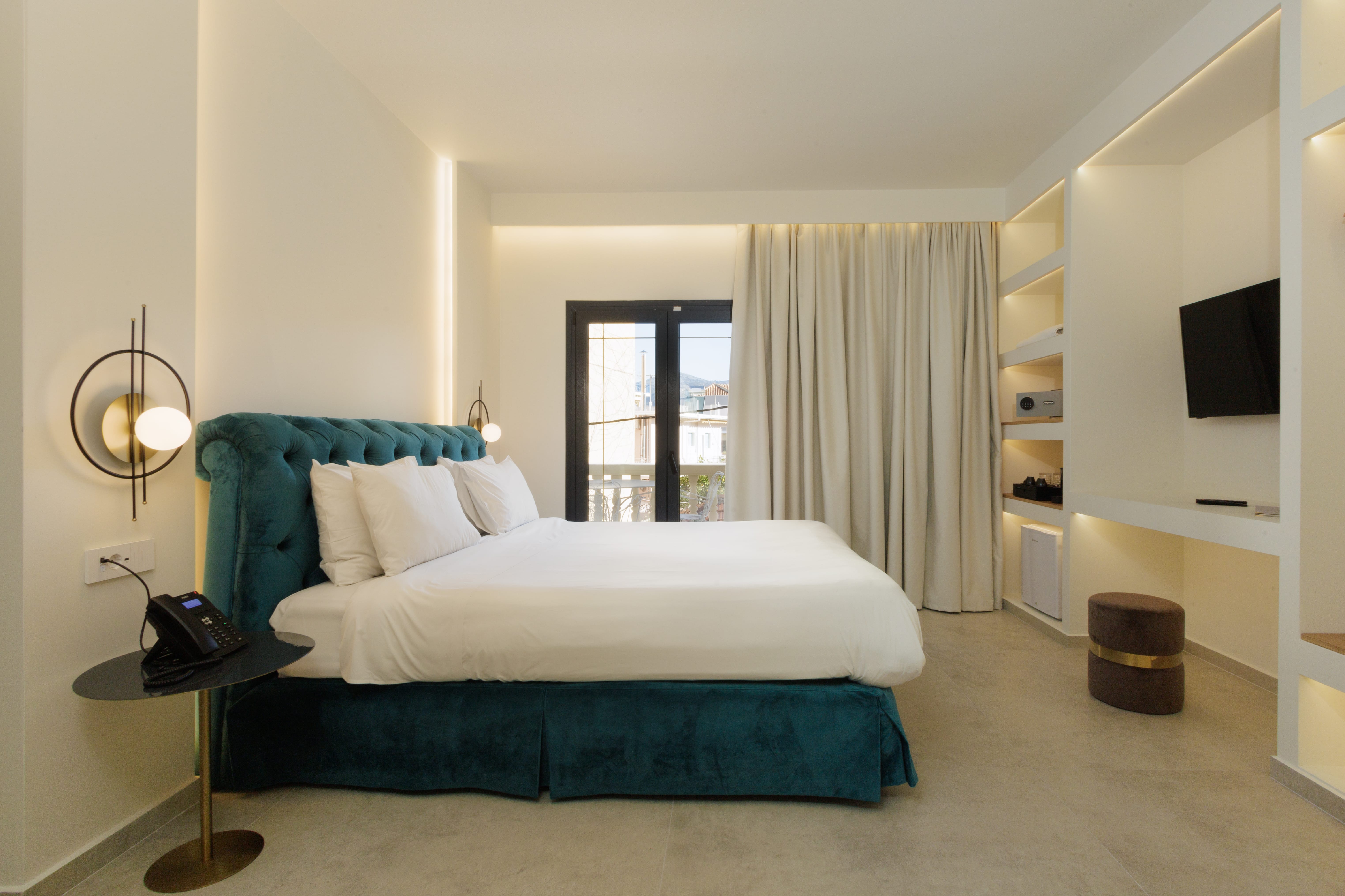 thealley_room105_01