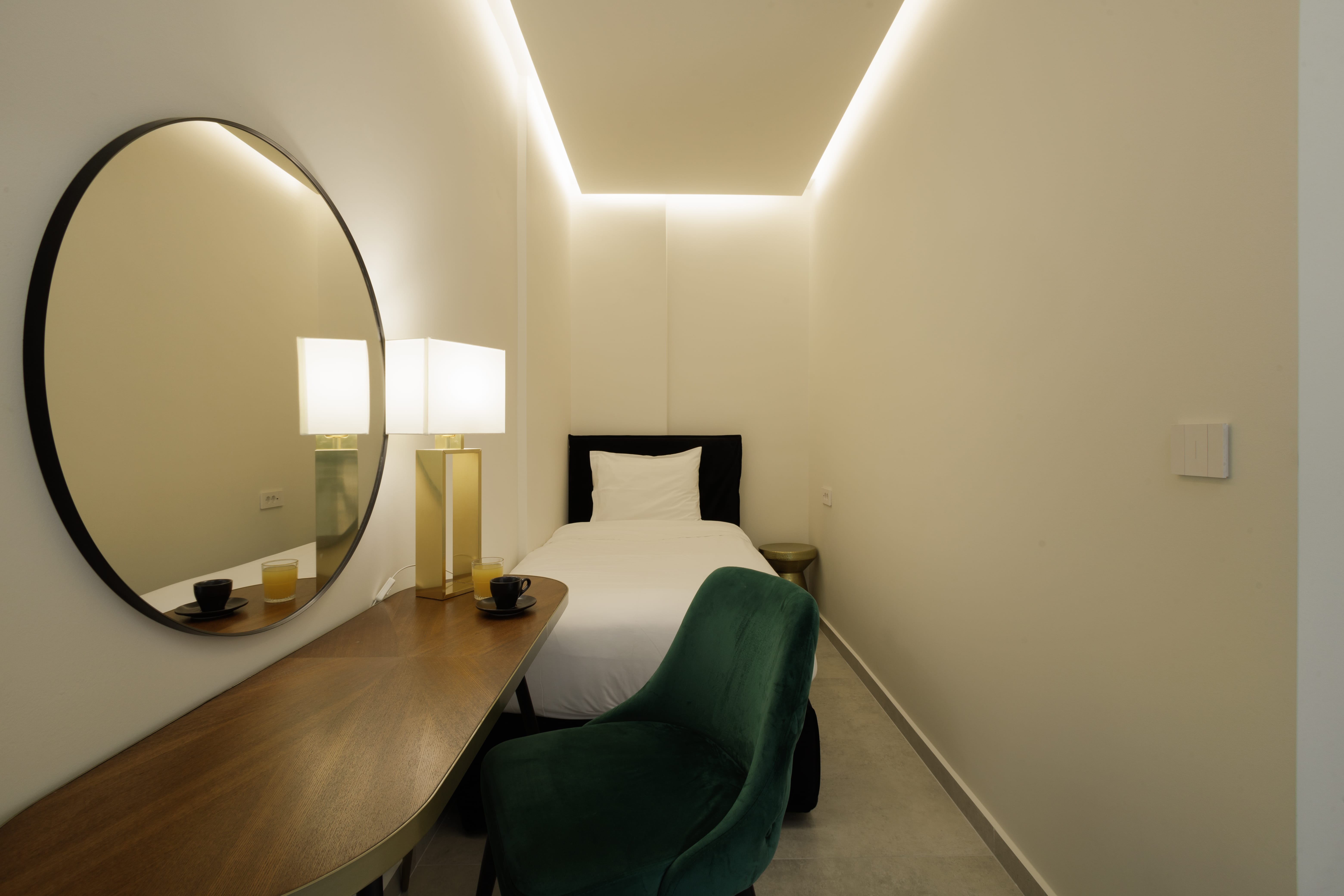 thealley_room105_07-αντιγραφη