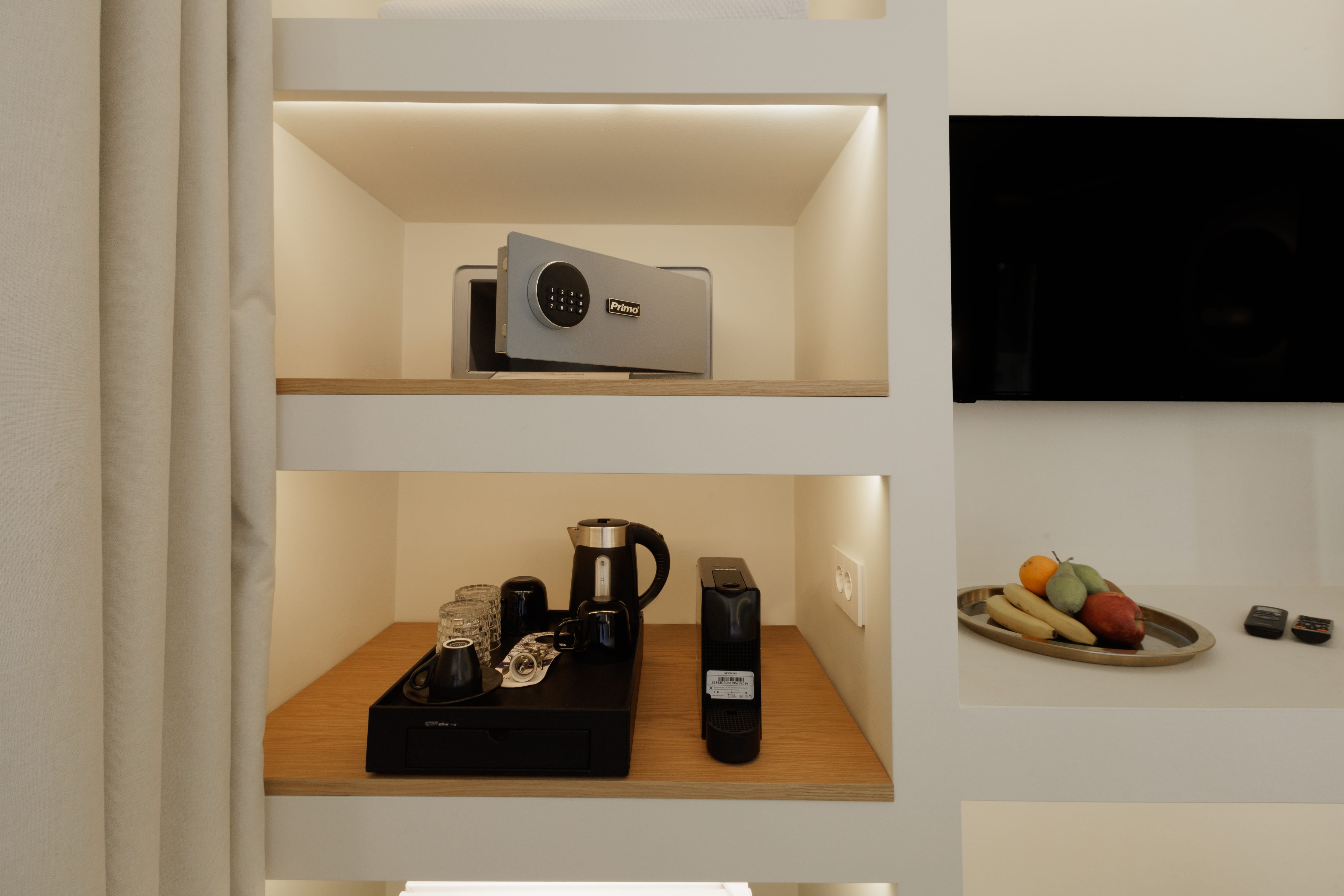 thealley_room105_20