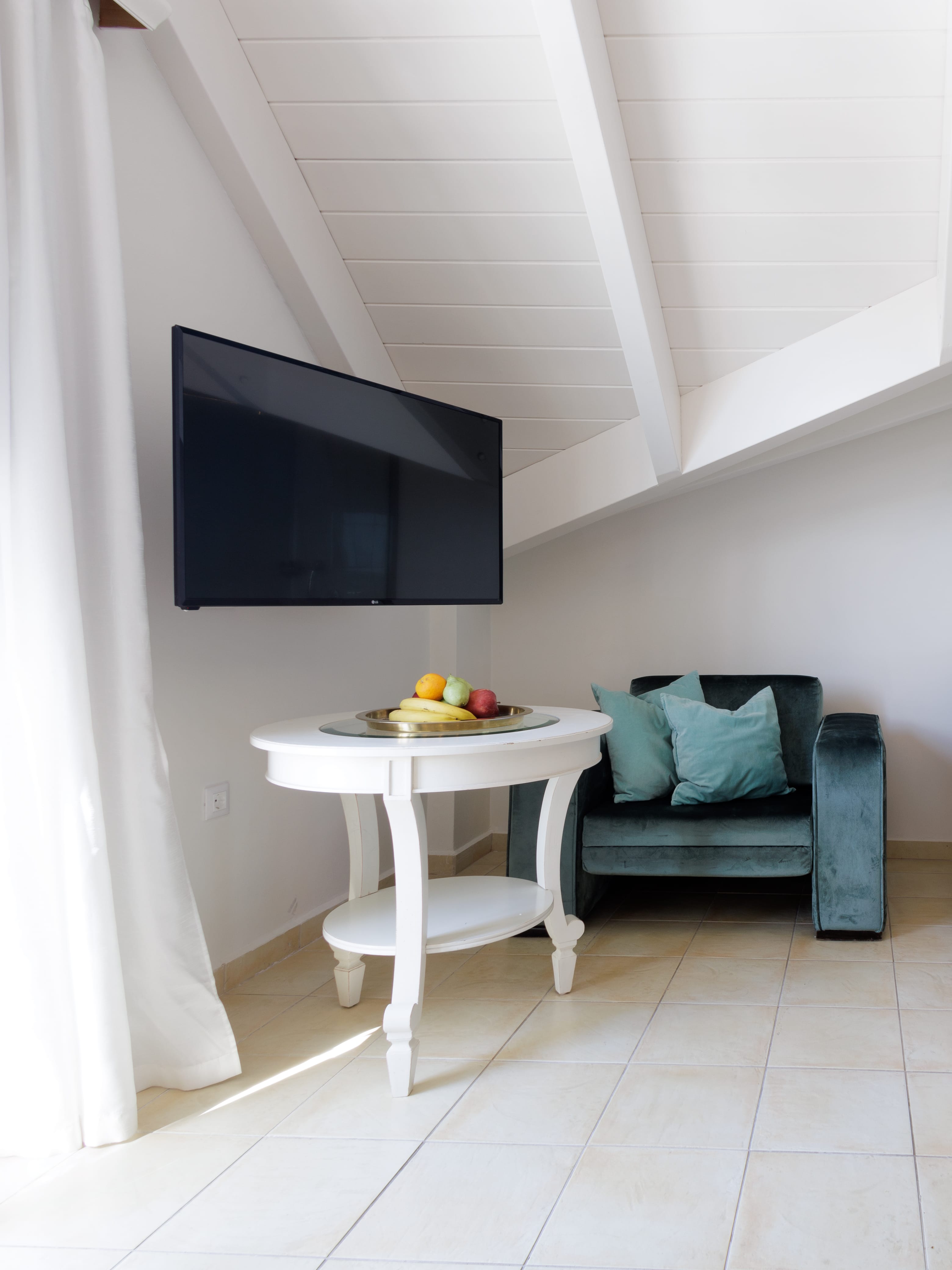 thealley_room302_05