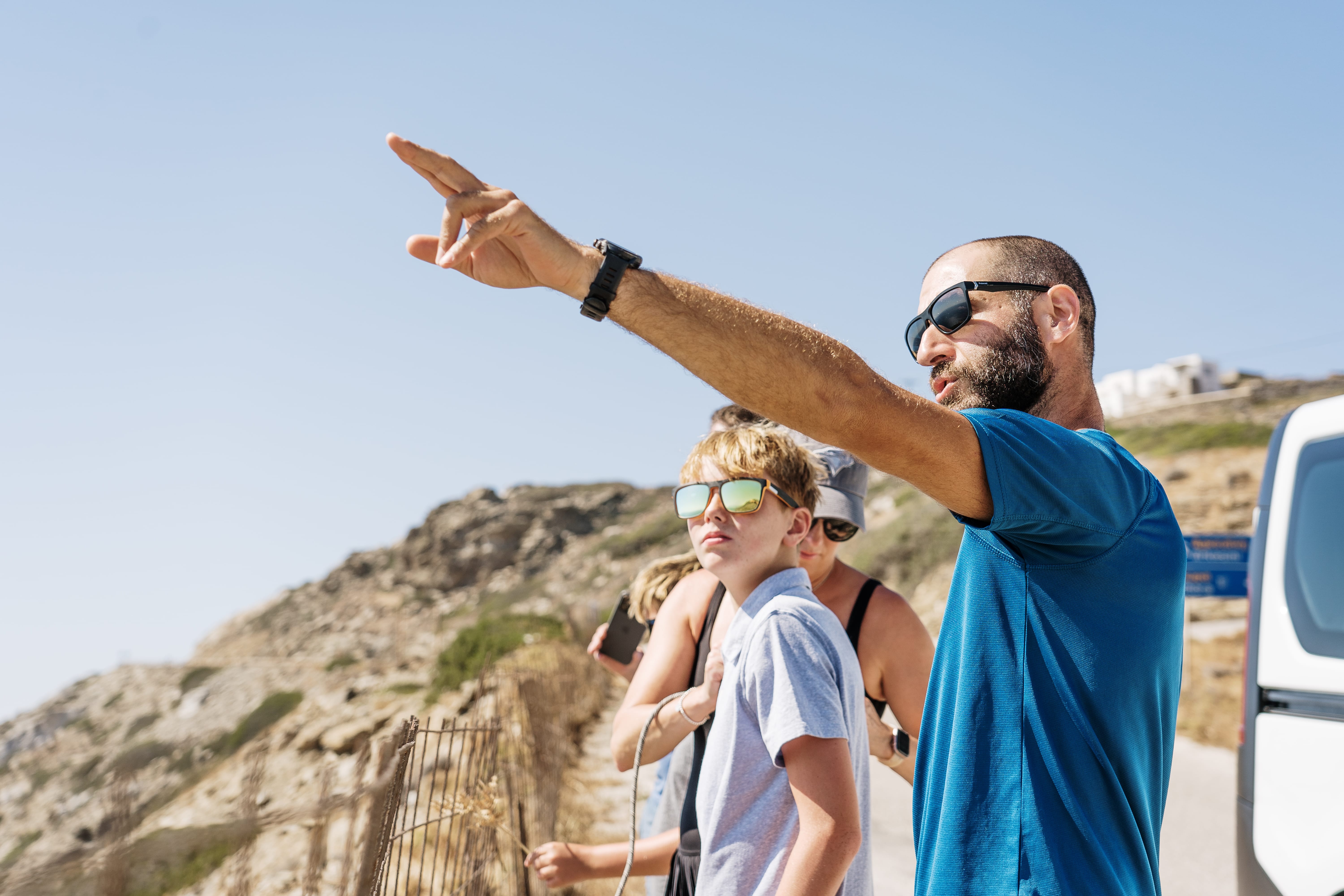 island-tour-half-day-road