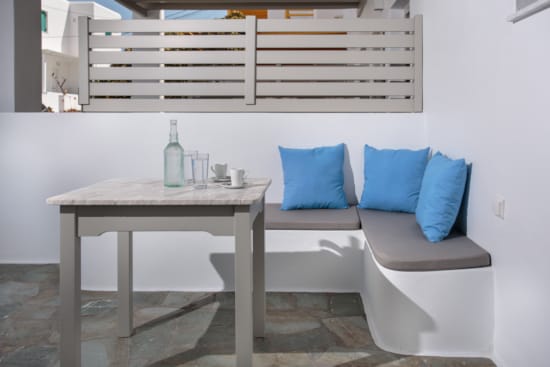 δωμάτιο με αυλή Πάρος