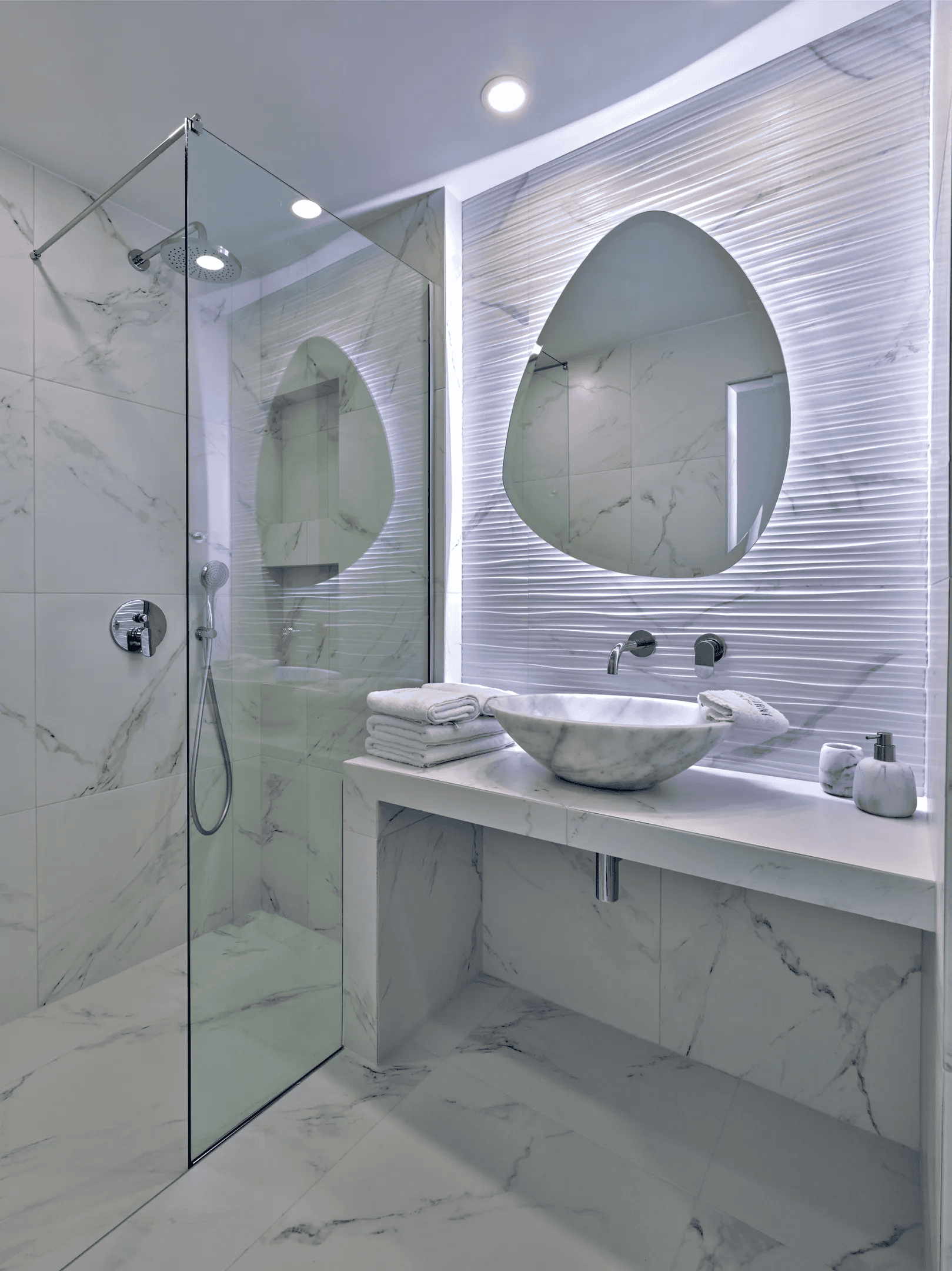 bathroom amenities in hotel