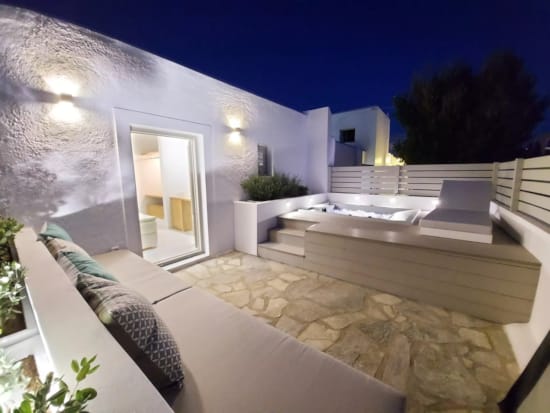 δωμάτιο με υδρομασάζ