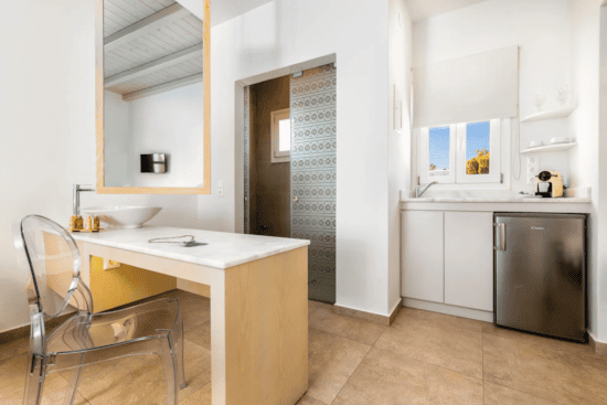 δωμάτιο με κουζινάκι στην Πάρο