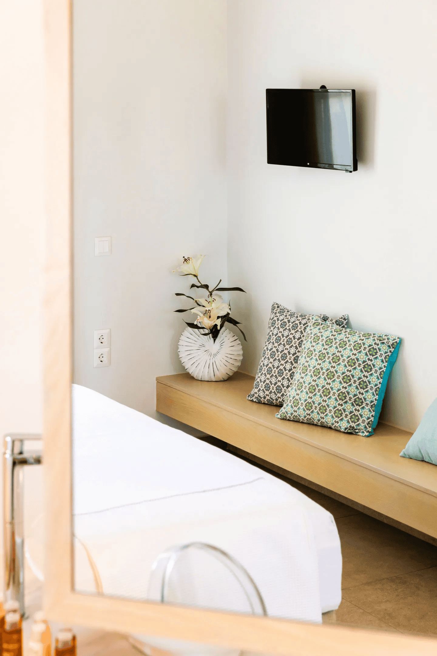 details in hotel room