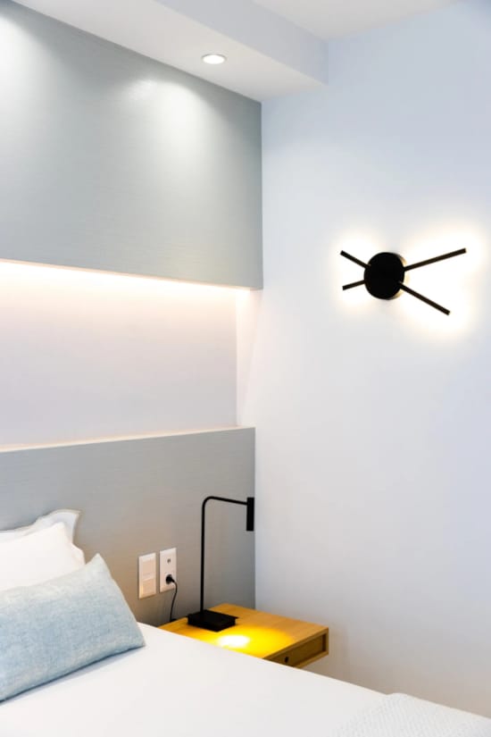 διακόσμηση σε δωμάτιο ξενοδοχείου