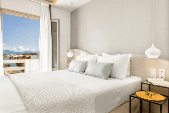 δωμάτιο με θέα στην Πάρο