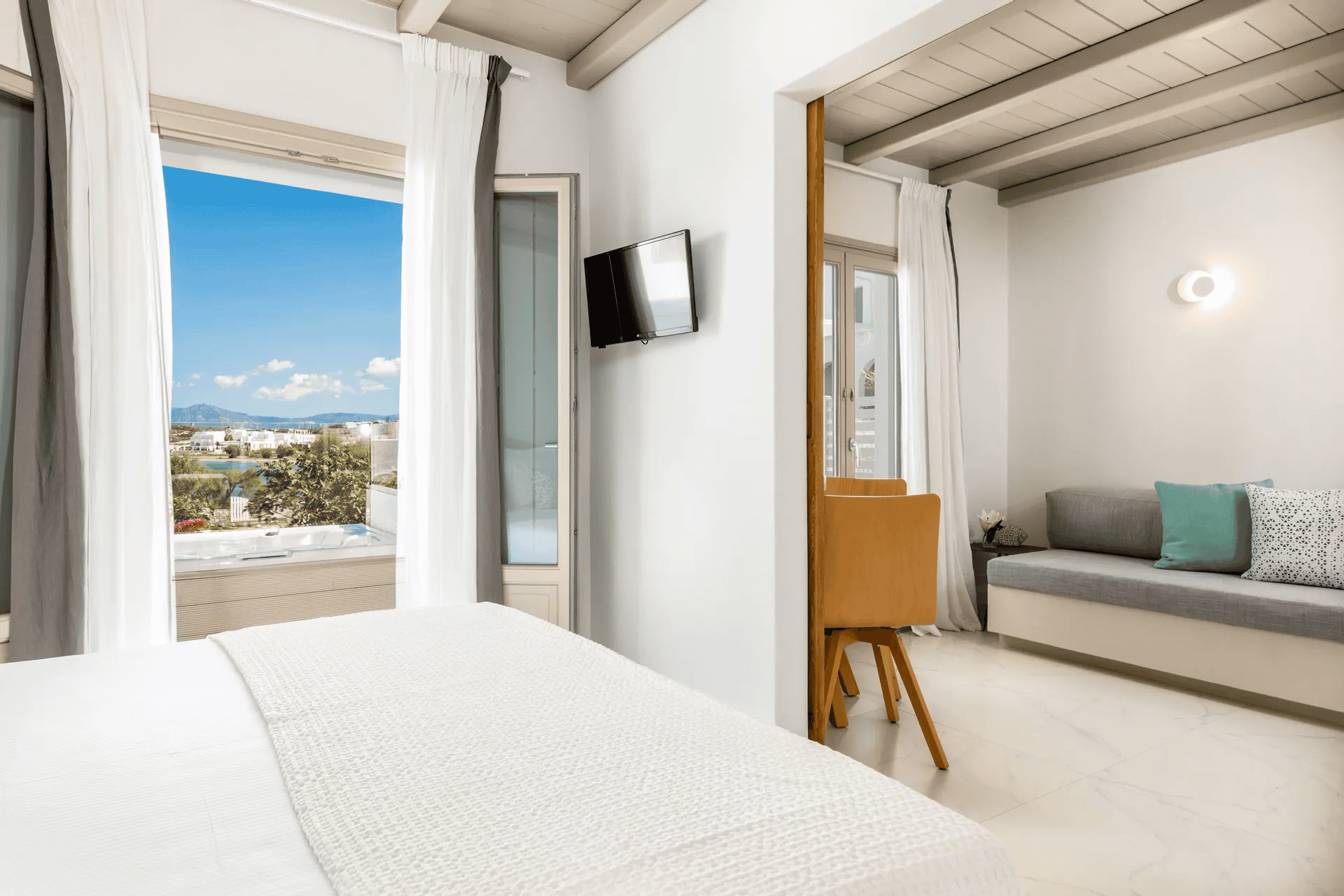 suite with view in Paros