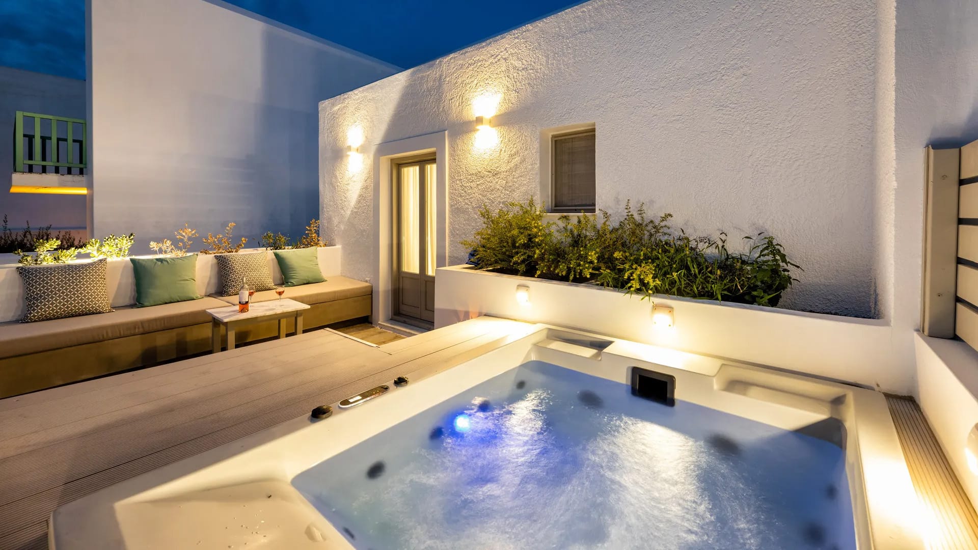 σουίτα με υδρομασάζ στην Πάρο