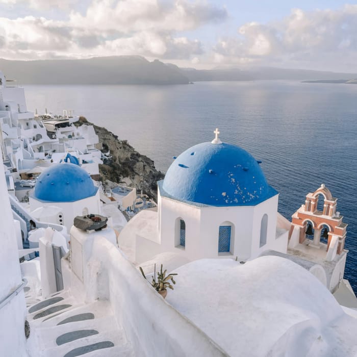 Οία Σαντορίνη, εκκλησία