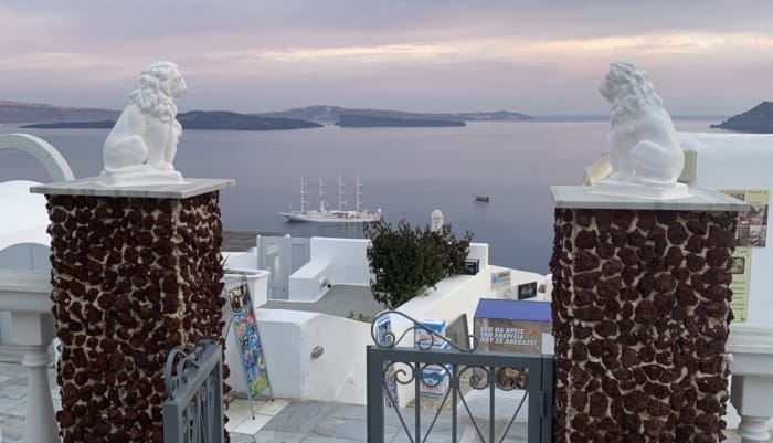 είσοδος maryloujohn, θέα στη θάλασσα