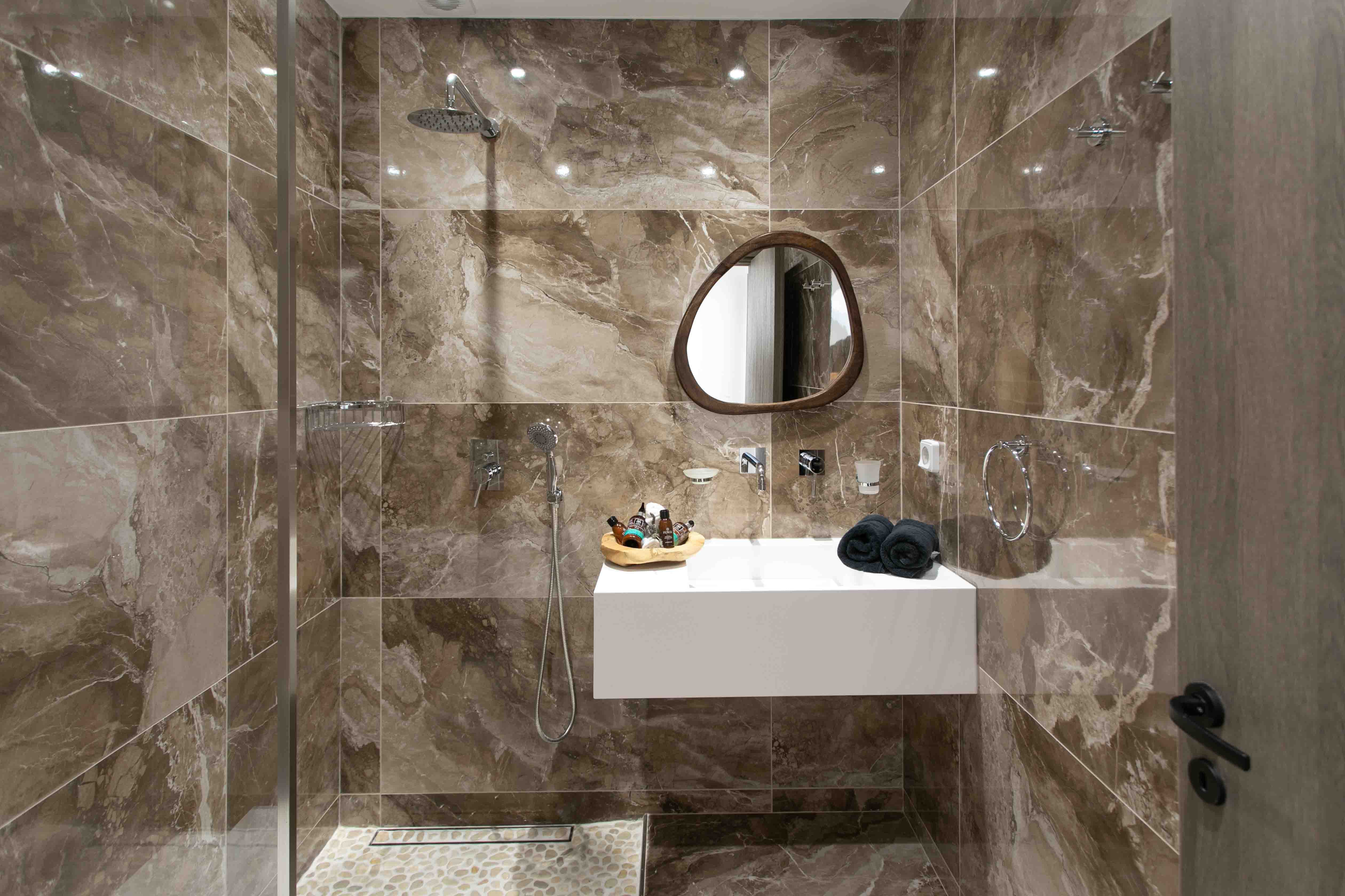 above-μανδηλαρας-νικος-2-172