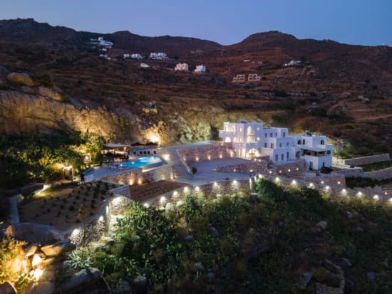 above-wow-outdoors-night-70