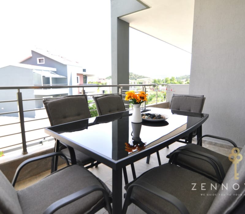 Zennova #60 Nikiti Family Apt