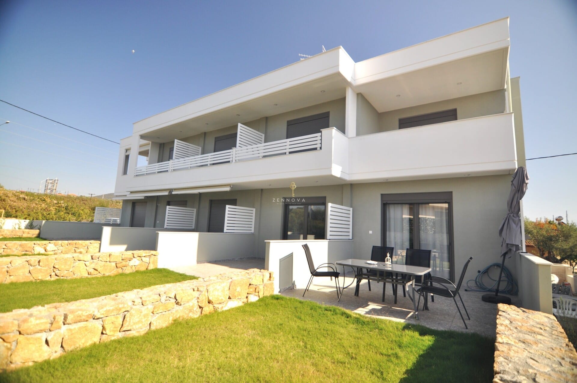 Zennova #28 Sirene Luxury Studio