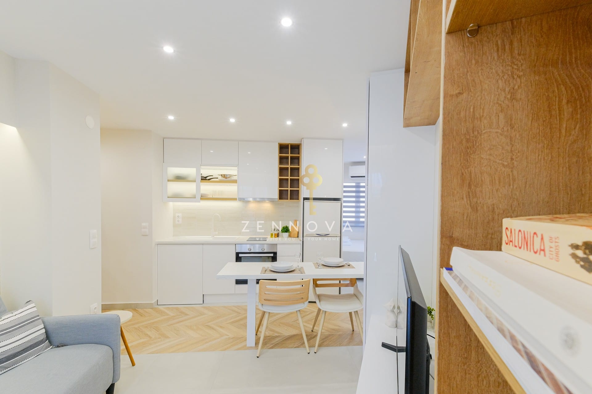 Zennova #72 Tsinari Comfort & Luxury Suite