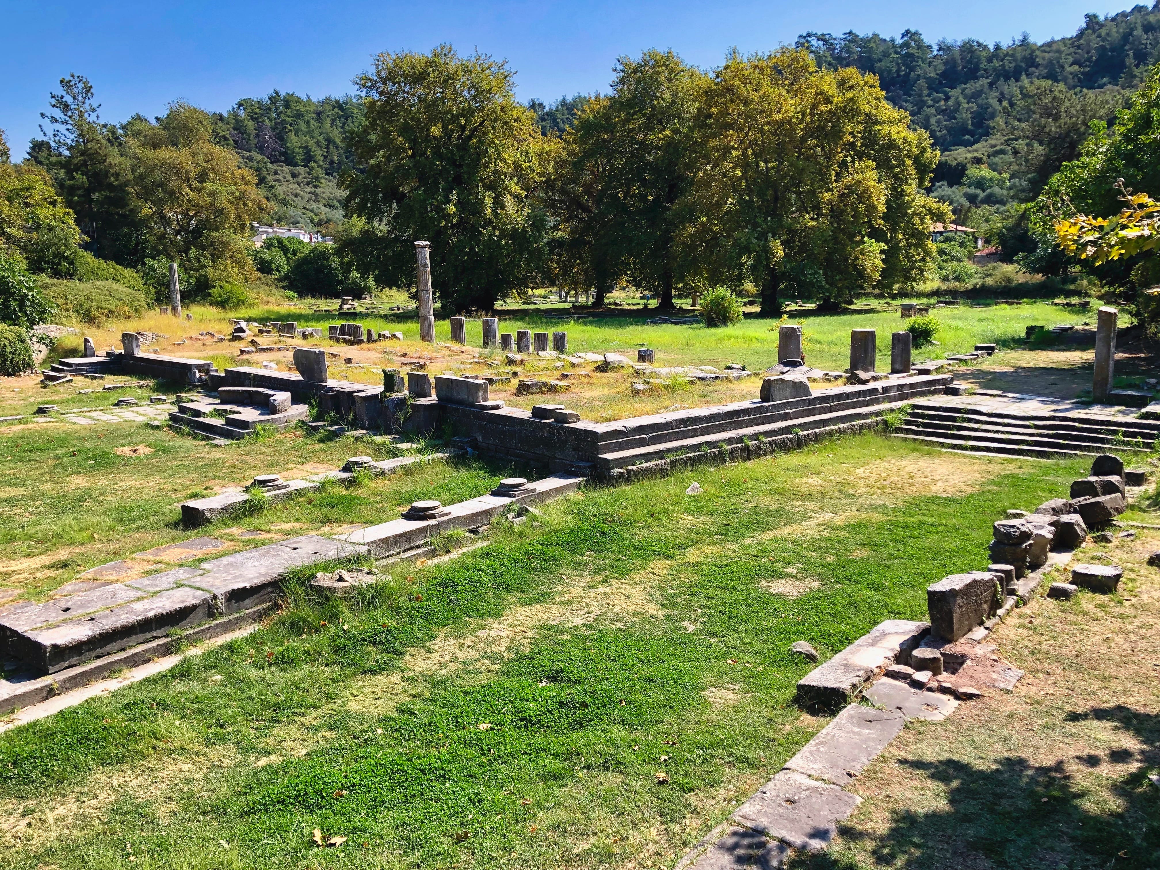 a cemetery with many gravestones