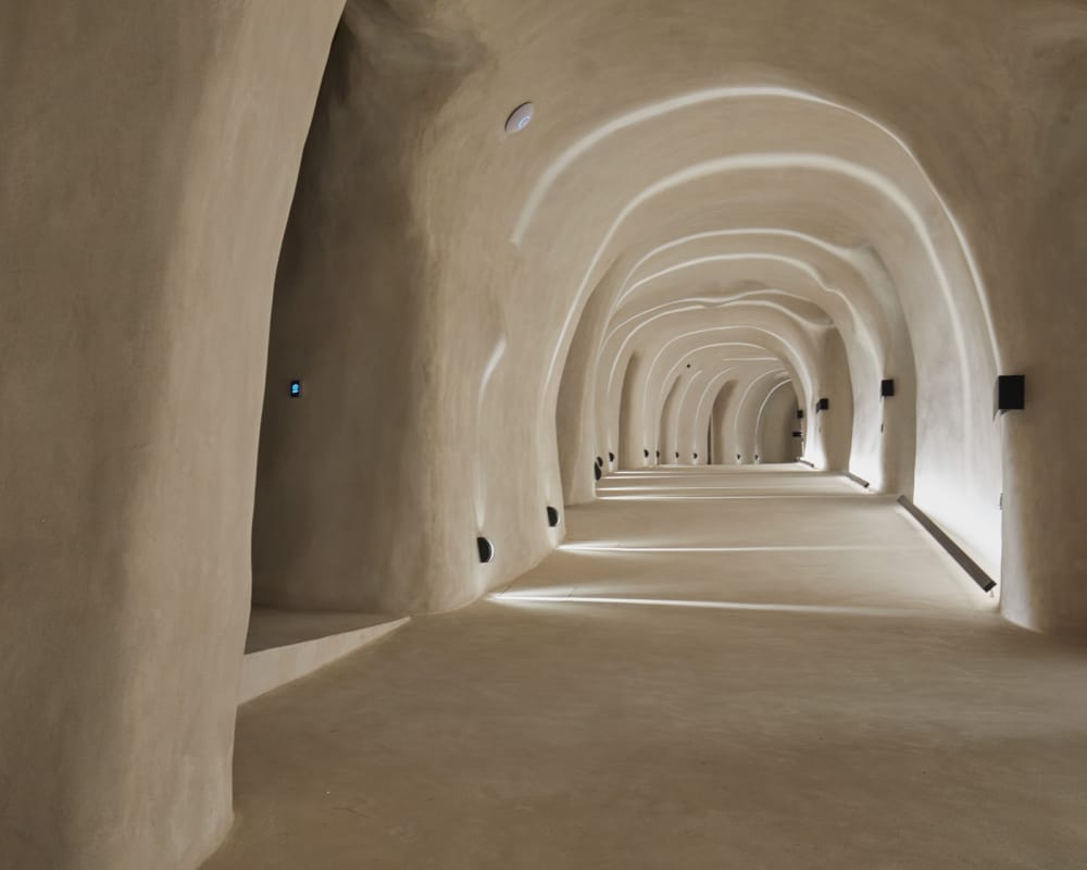 0901-hotel-photography-santorini-divine-cave-1