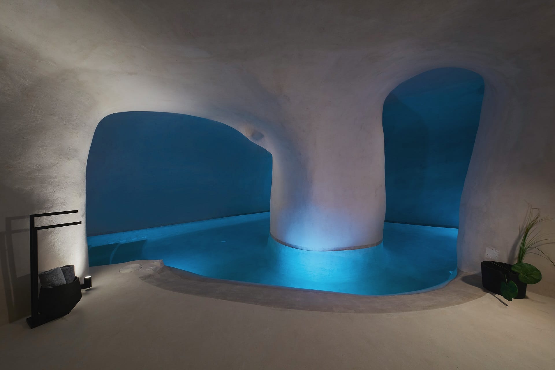 3158-hotel-photography-santorini-divine-cave