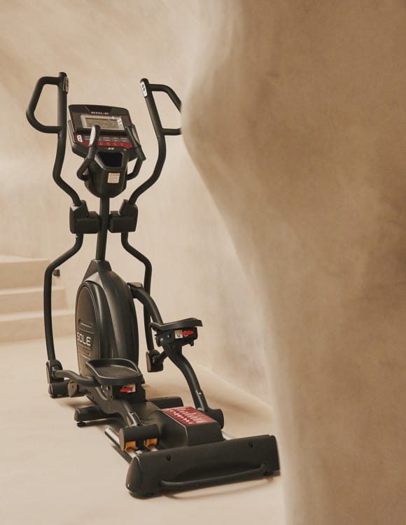 4520-hotel-photographer-santorini-divine-cave