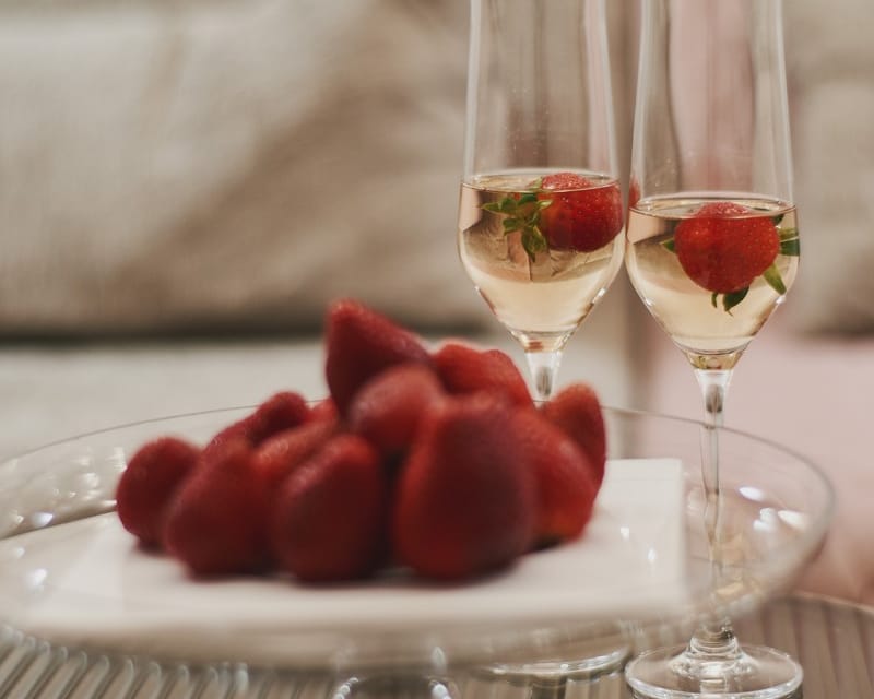 4542-hotel-photographer-santorini-divine-cave