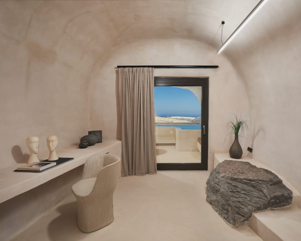 astral-cave-suite-104a