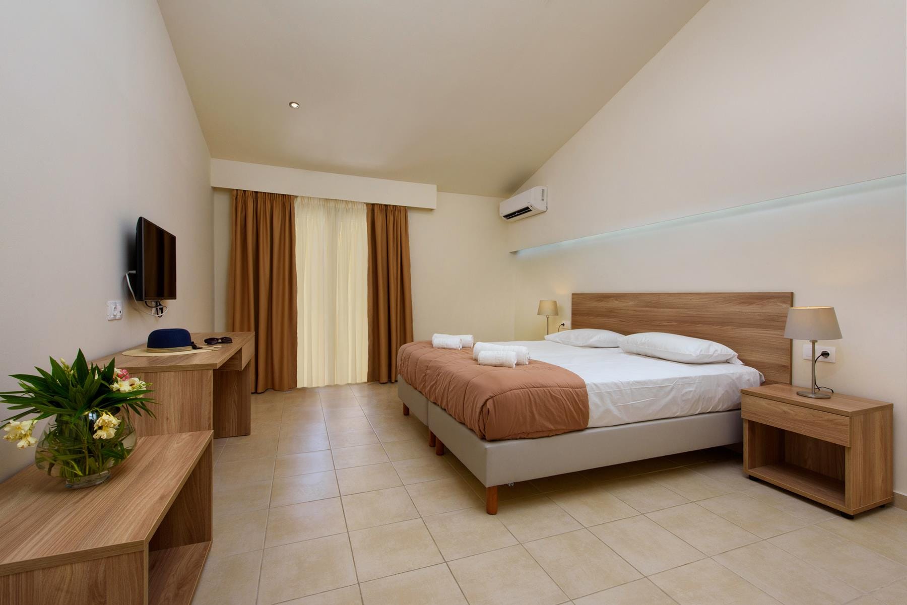 accommodation for couples in Paros