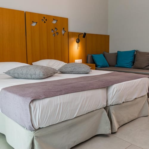 couple vacation in Corfu