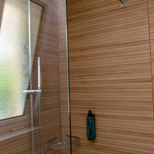 μπάνιο ξενοδοχείου στην Κέρκυρα