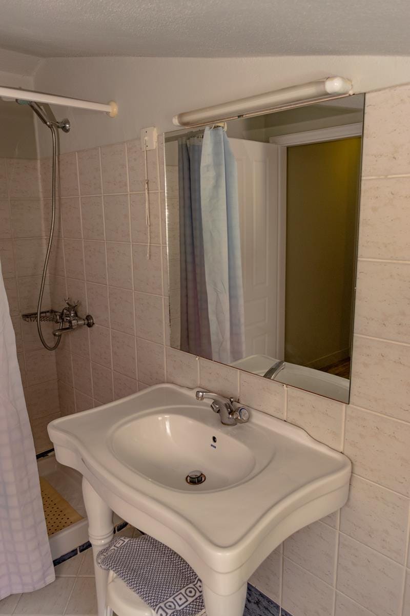 hotel bathroom in Corfu