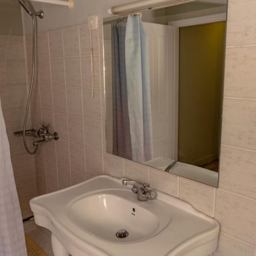 μπάνιο ξενοδοχείου στην Κέρκυρα