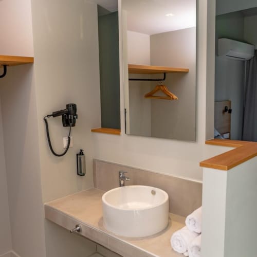 μπάνιο ξενοδοχείου στην Κέρκυρα