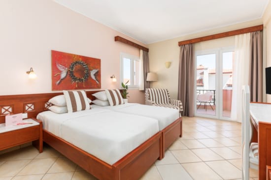 Κλασσικό Δίκλινο Δωμάτιο Ξενοδοχείο Νέοι Πόροι