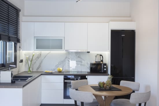 Διαμονη Λευκαδα