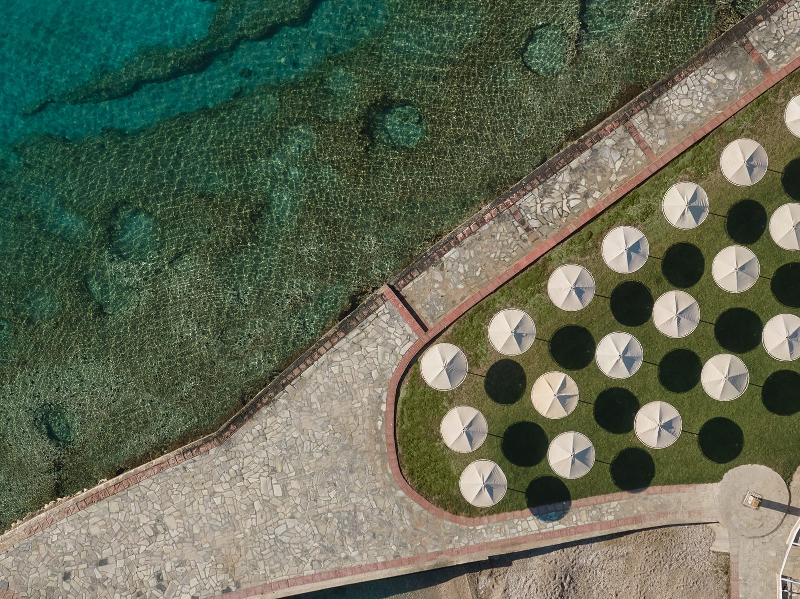 a green and white polka dot blanket