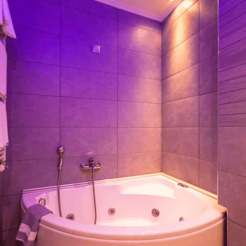a bathtub in a bathroom