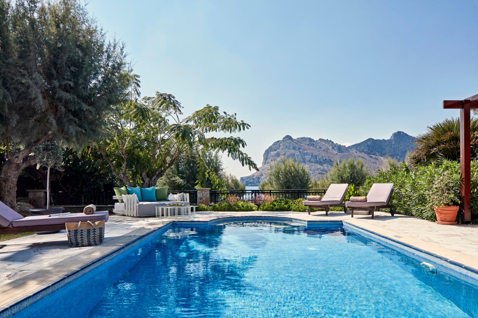atlantica-imperial-resort-in-rhodes-all-inclusive-accomondation-villa-with-private-pool