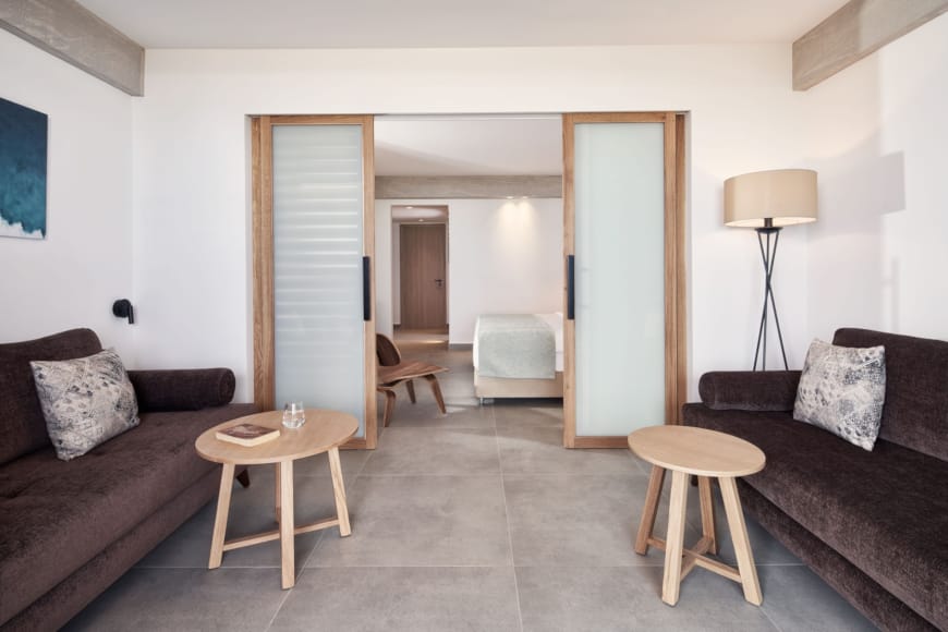 atlantica-caldera-palace-hotel-in-crete-all-inclusive-accomondation-family-room-inland-view.4