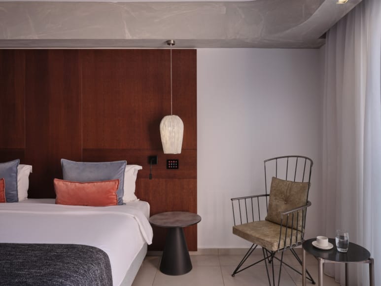 atlantica-caldera-palace-hotel-in-crete-all-inclusive-accomondation-double-room-private-pool-5