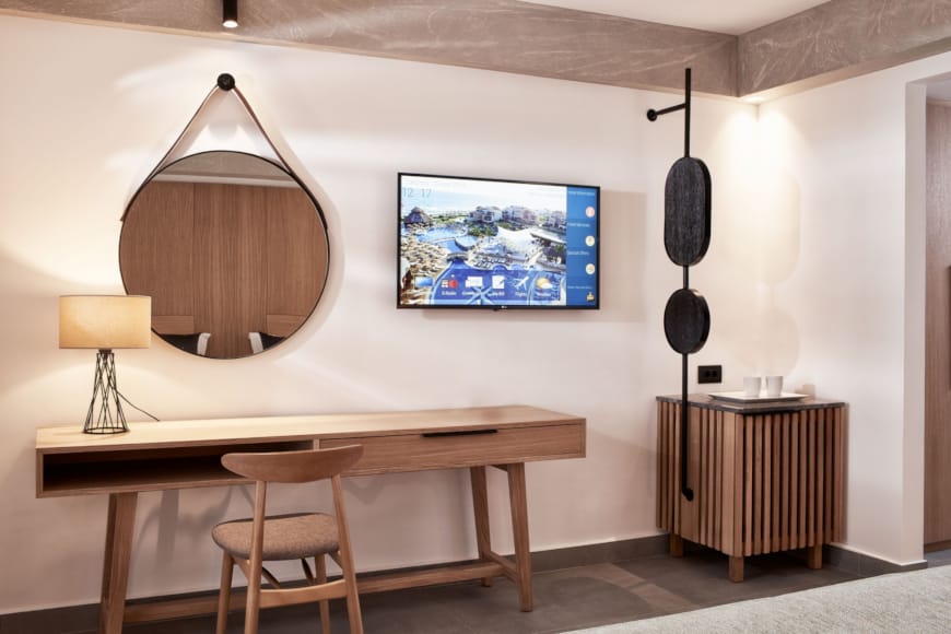atlantica-caldera-palace-hotel-in-crete-all-inclusive-accomondation-family-room-inland-view.3
