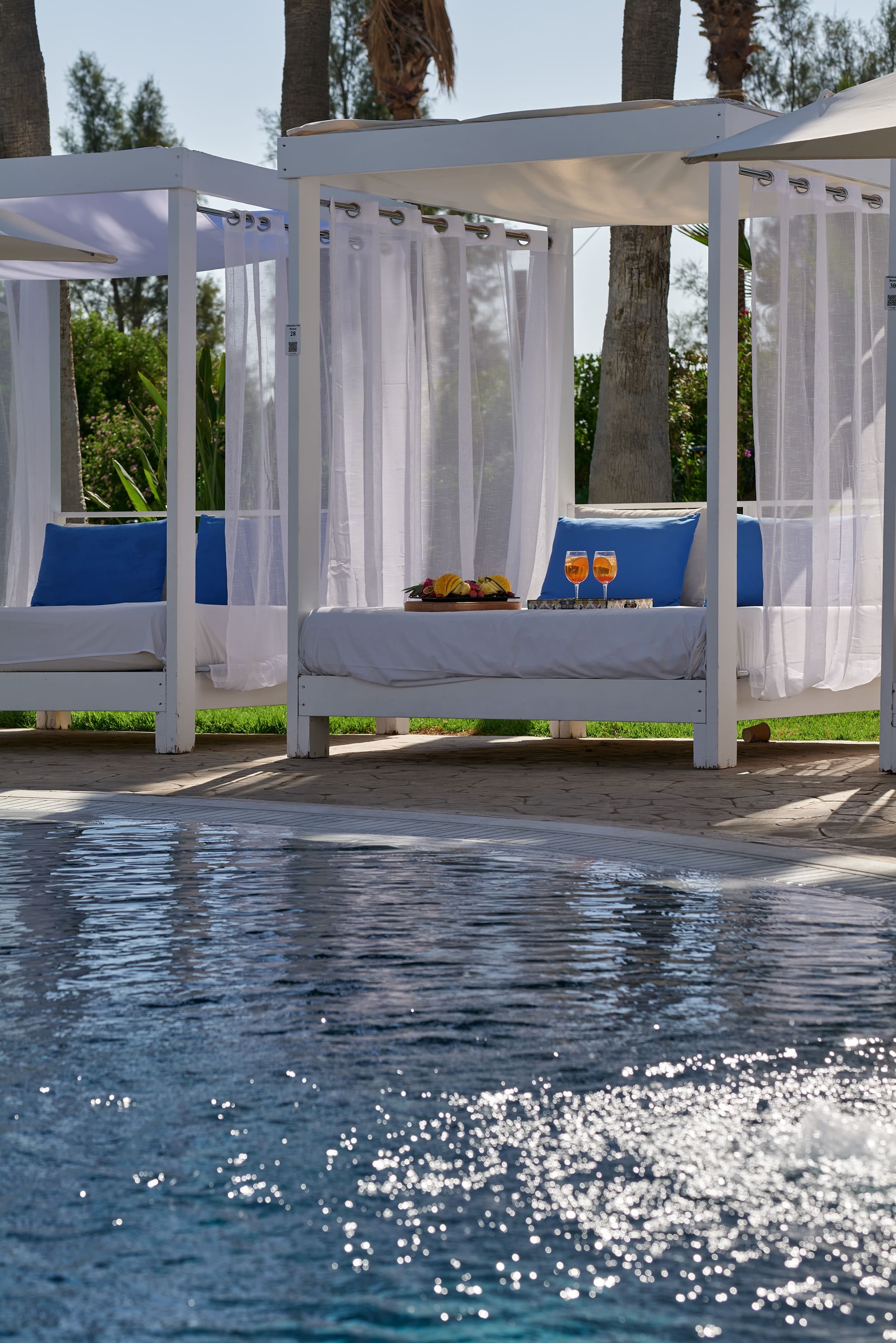 a white water fountain