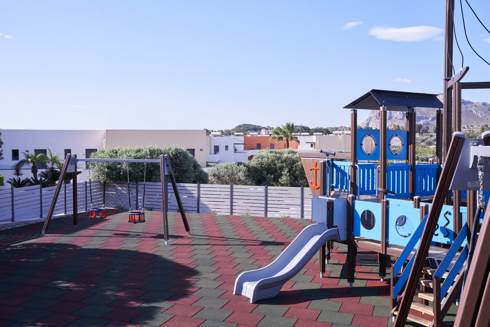 atlantica-mikri-poli-rhodes-kids-playground-4