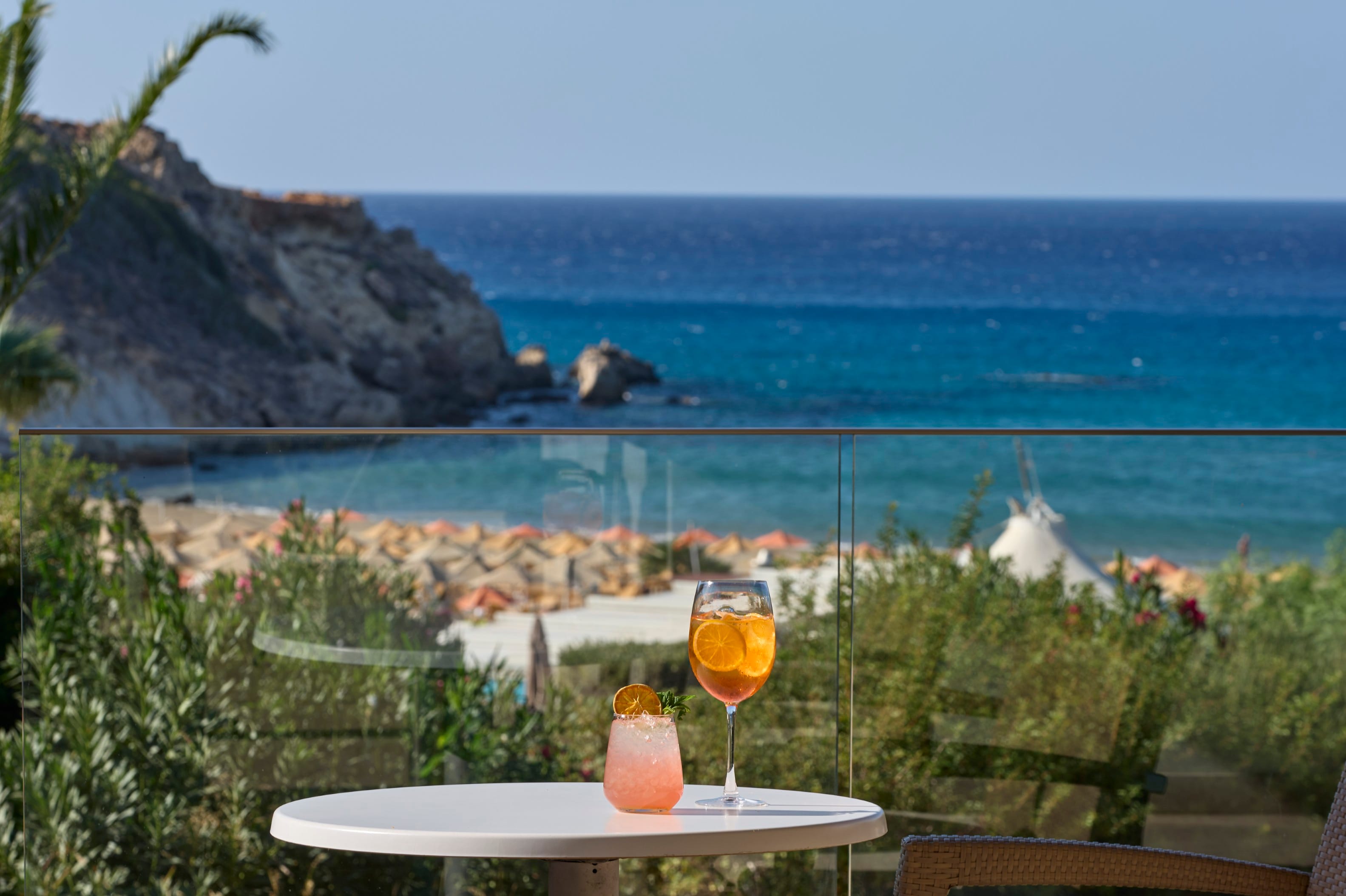 atlantica-mikri-poli-crete-relax-pool-bar-4
