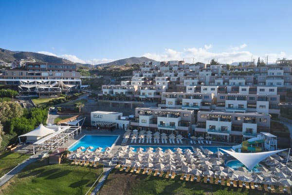 a large group of buildings