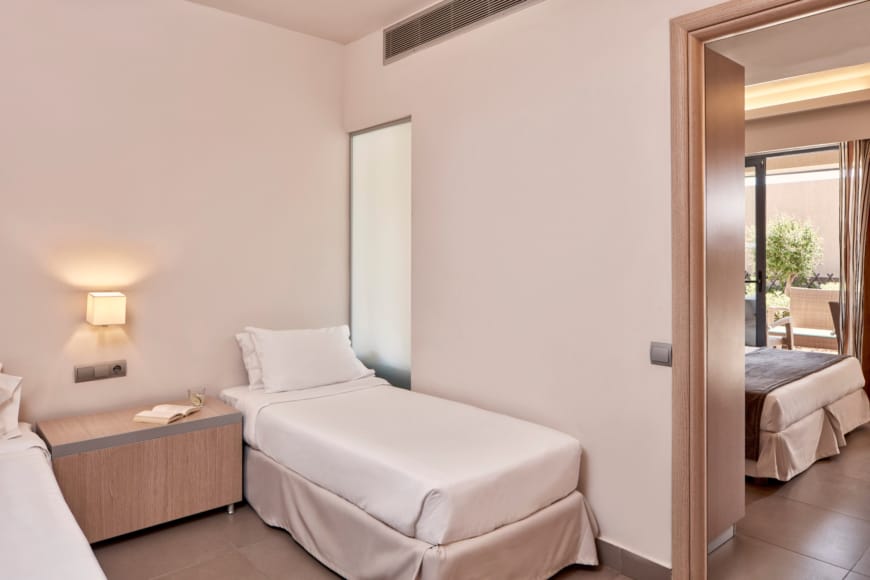 mikri-poli-crete-family-room-inland-view-3