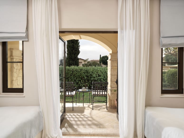 aphrodite-hills-hotel-paphos-cyprus-10-1