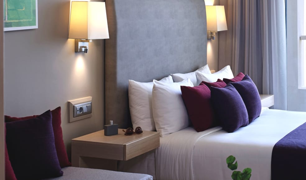 atl-akti-zeus-double-room-zoomed-in